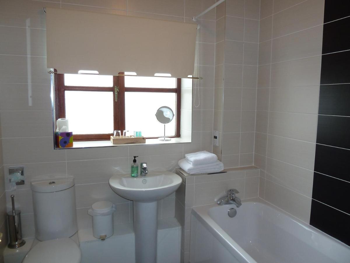 Batemans Mill Hotel & Restaurant Old Tupton Room photo